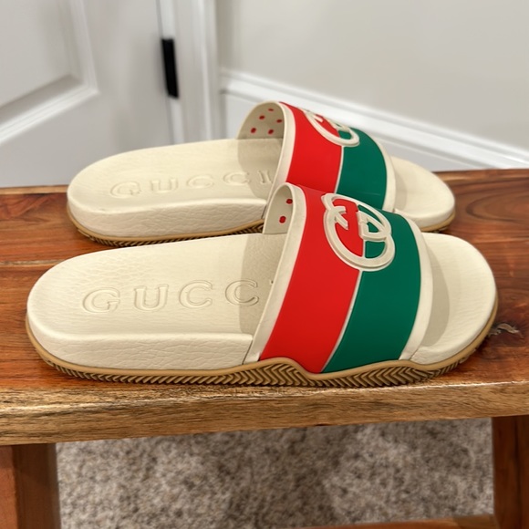 Authentic Gucci Interlocking G slide sandal - Picture 3 of 8